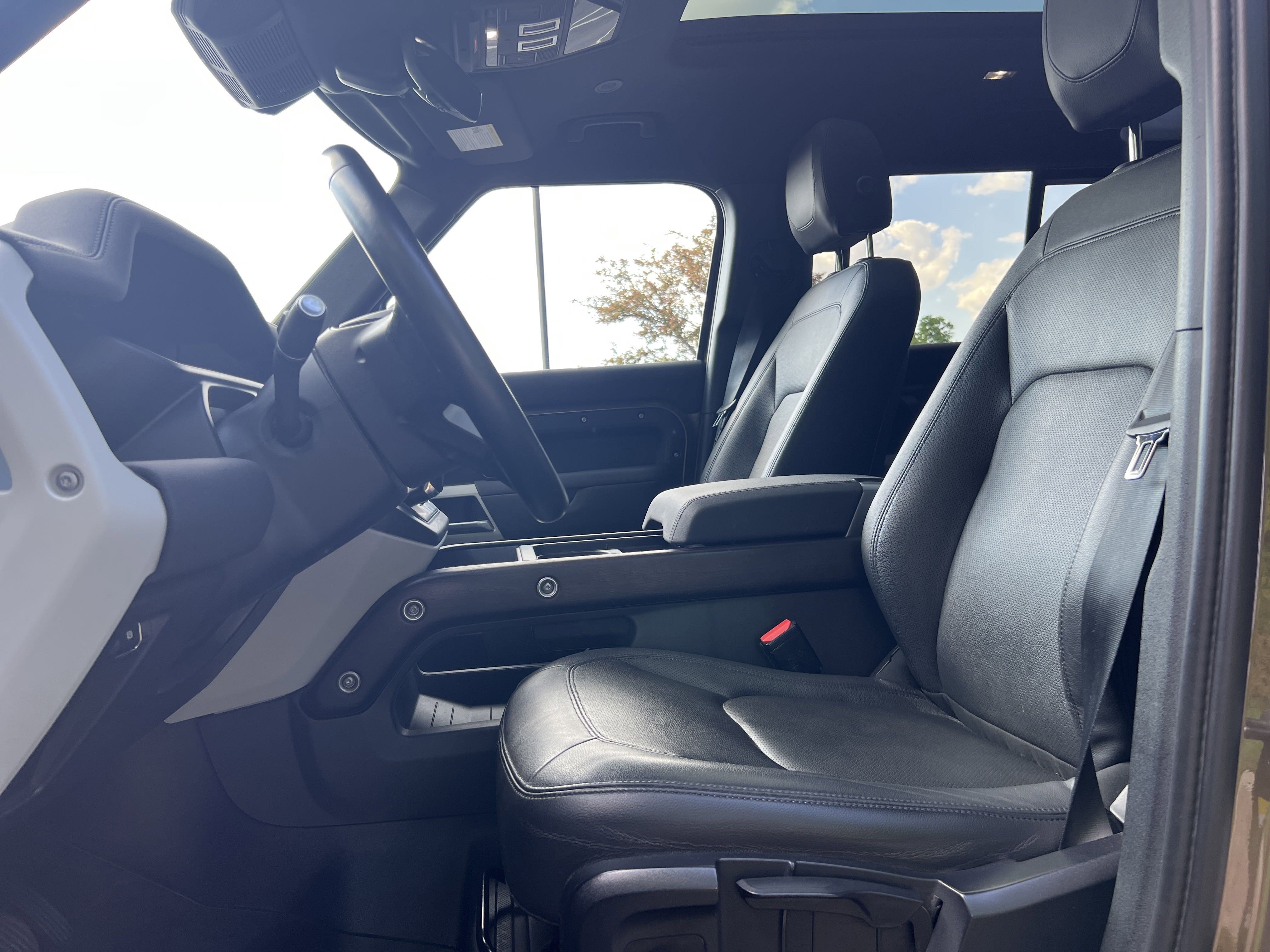 Used 2023 Land Rover Defender 110 S image 20