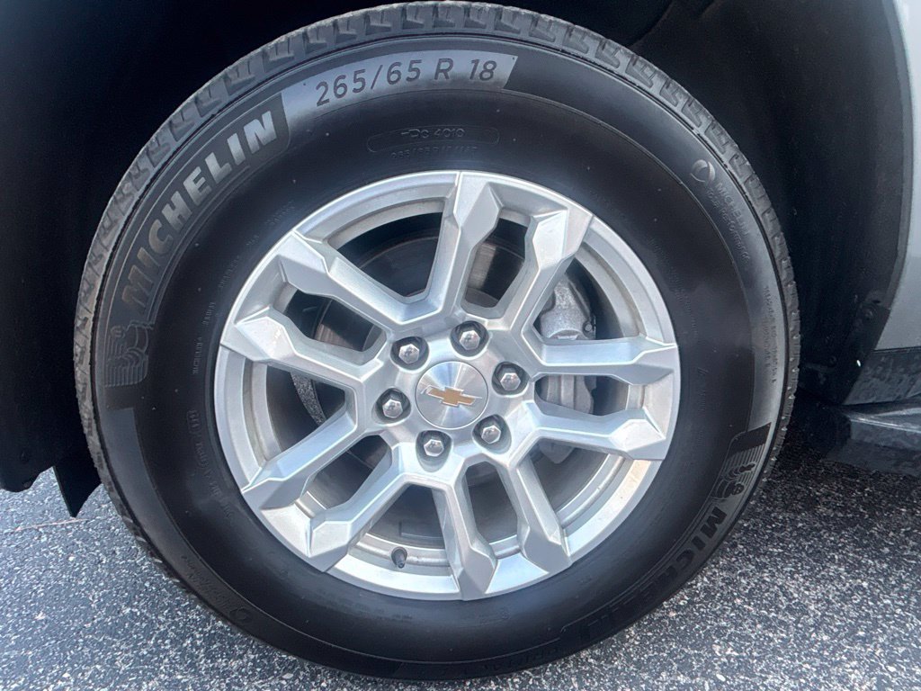 Used 2025 Chevrolet Tahoe LT AWD/4WD image 25