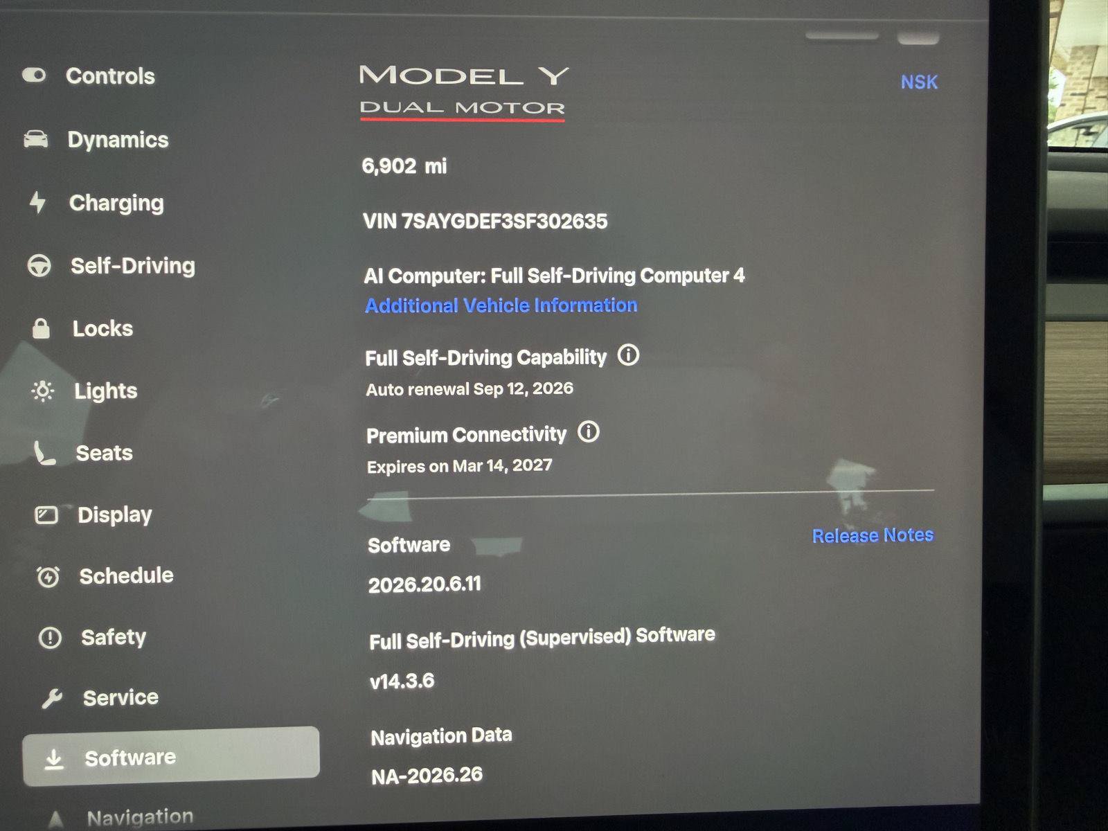 Used 2025 Tesla Model Y Performance AWD/4WD image 10