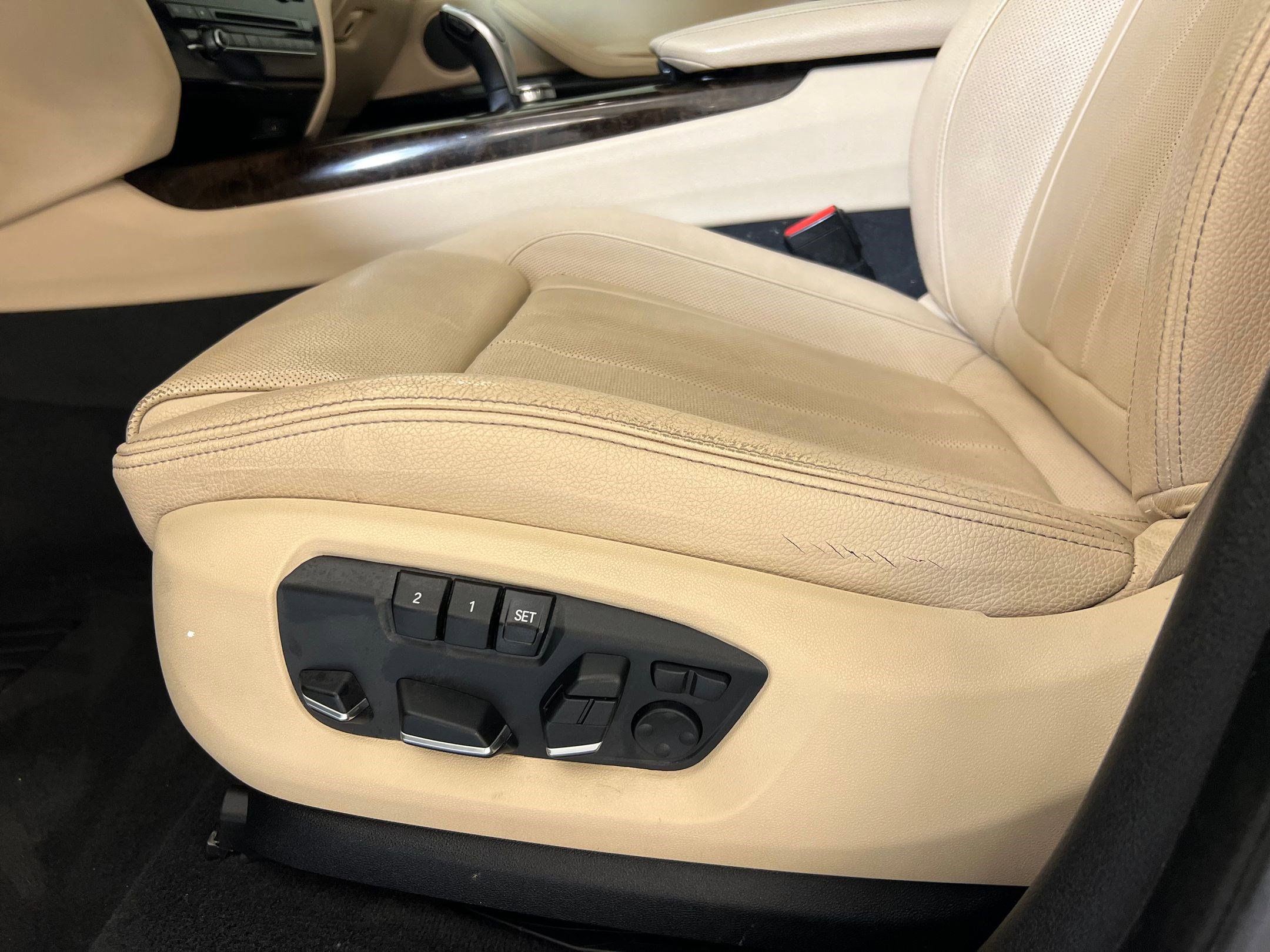 Used 2018 BMW X5 xDrive35i w/ Driving Assistance Package AWD/4WD image 13