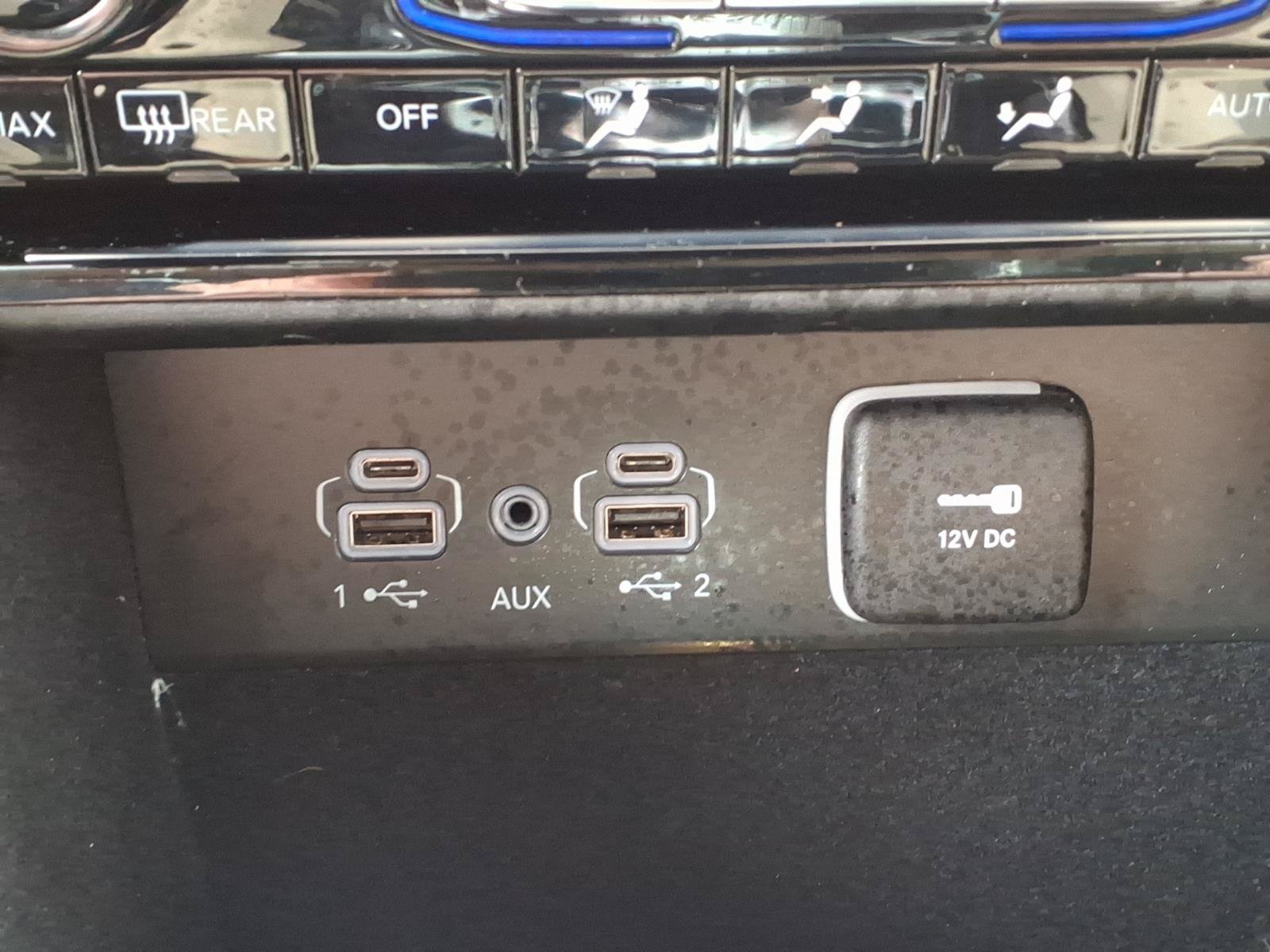 Certified 2022 Jeep Grand Cherokee L Limited AWD/4WD image 21