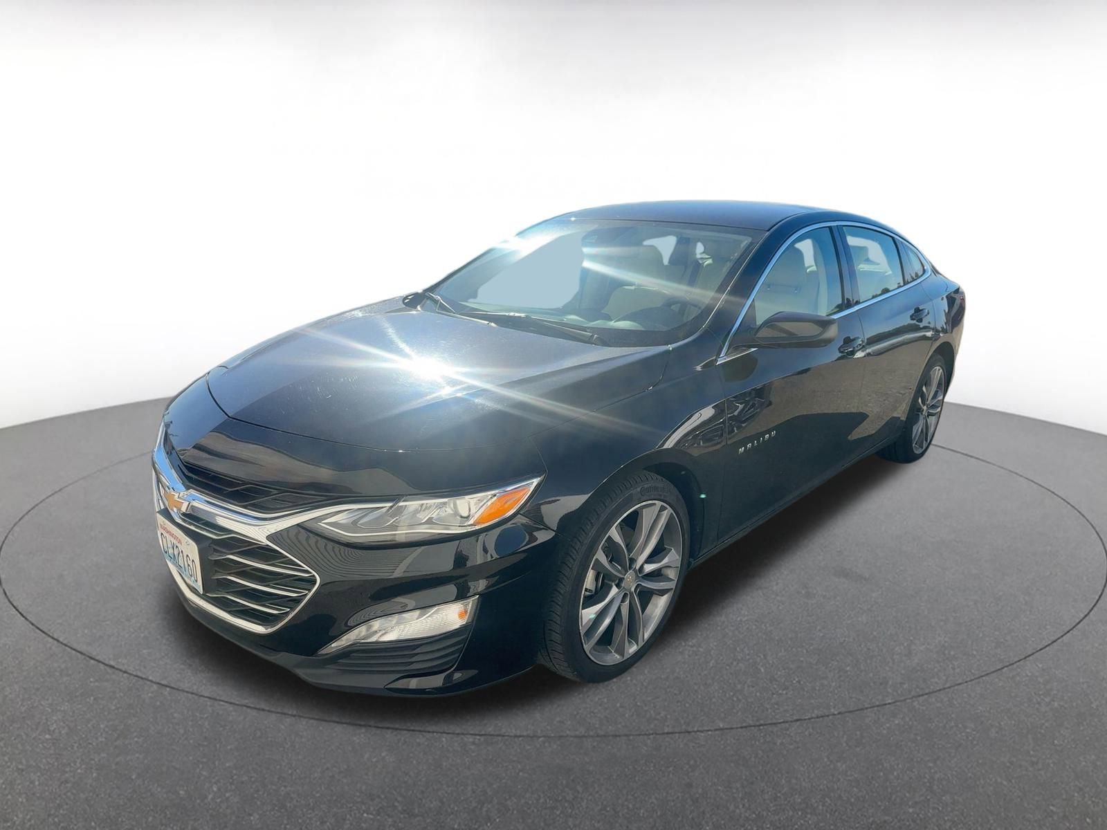 Used 2024 Chevrolet Malibu LT image 2