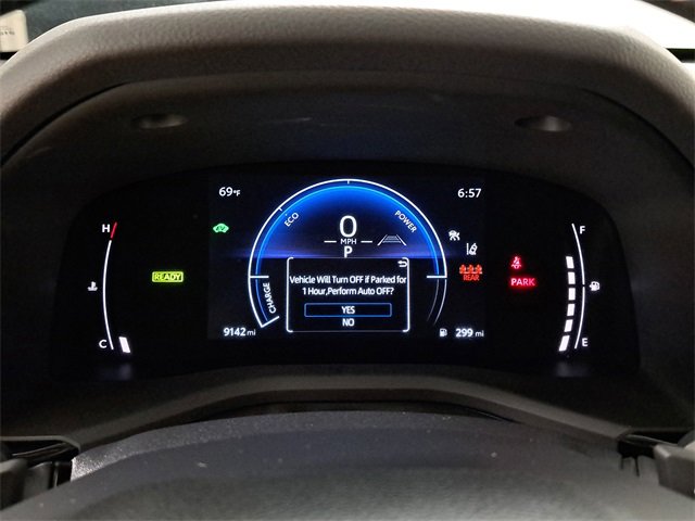 Used 2025 Toyota Camry SE image 28