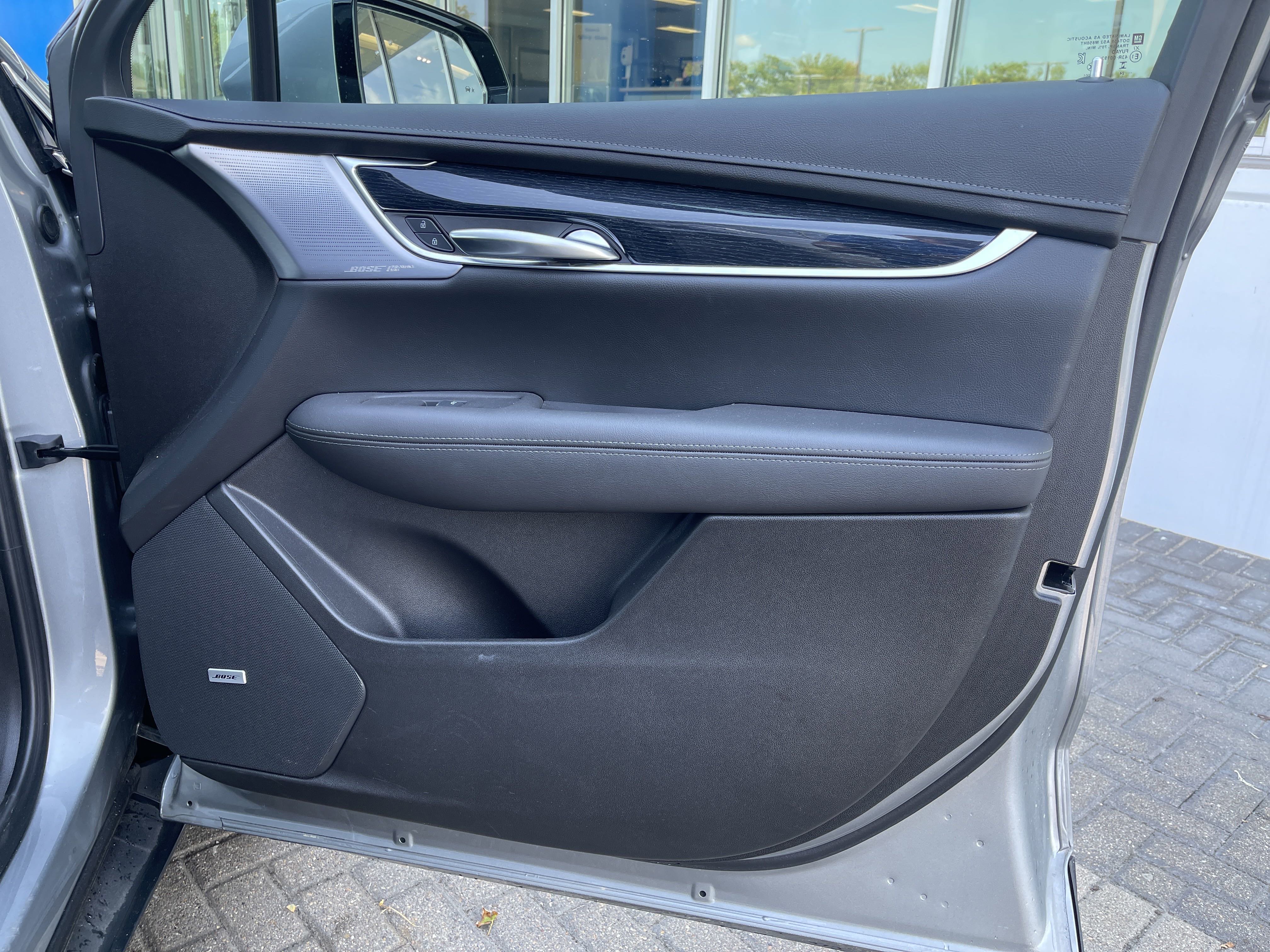 Used 2025 Cadillac XT5 Premium Luxury w/ Technology Package image 40