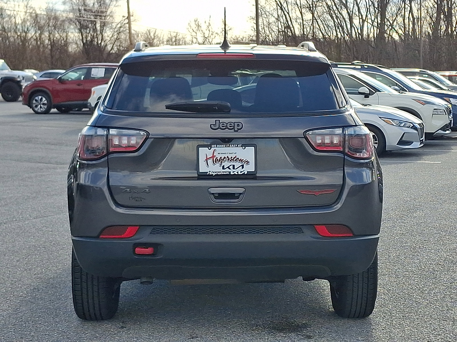 Used 2023 Jeep Compass Trailhawk image 5