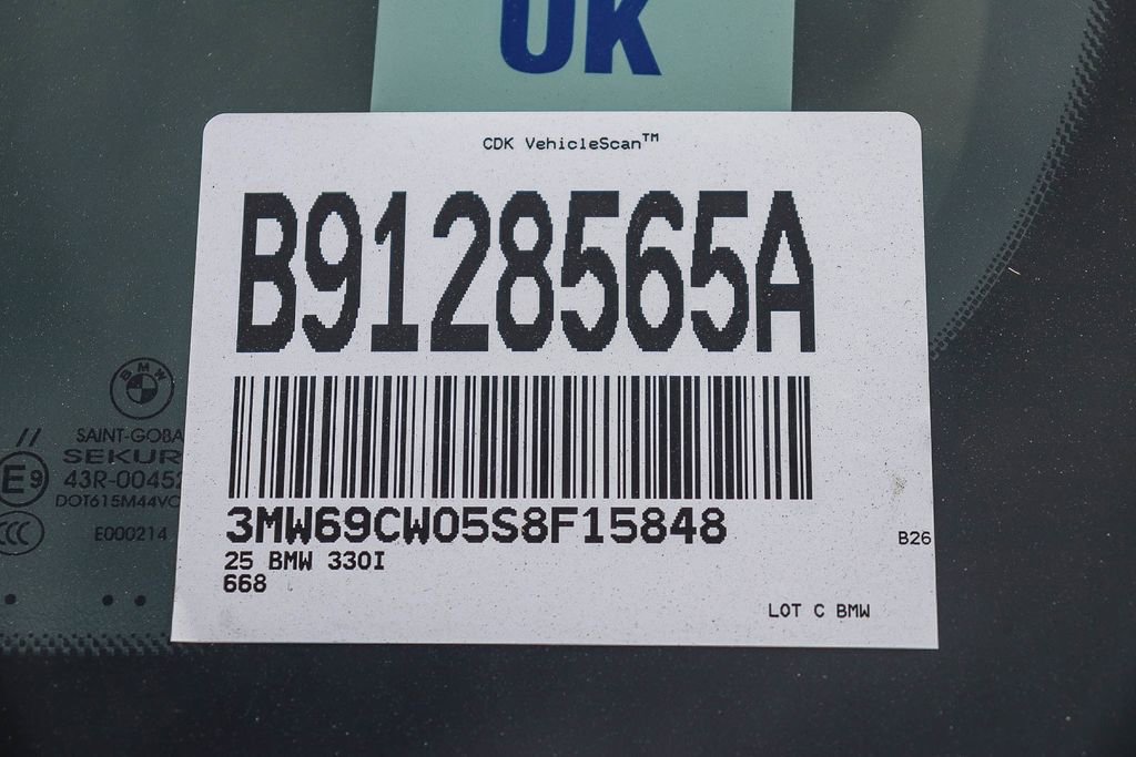 Certified 2025 BMW 330i Sedan w/ Convenience Package image 31