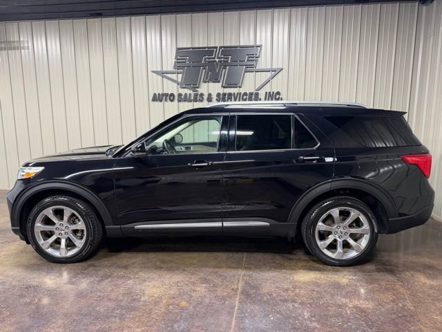 Used 2020 Ford Explorer Platinum w/ Premium Technology Package image 3
