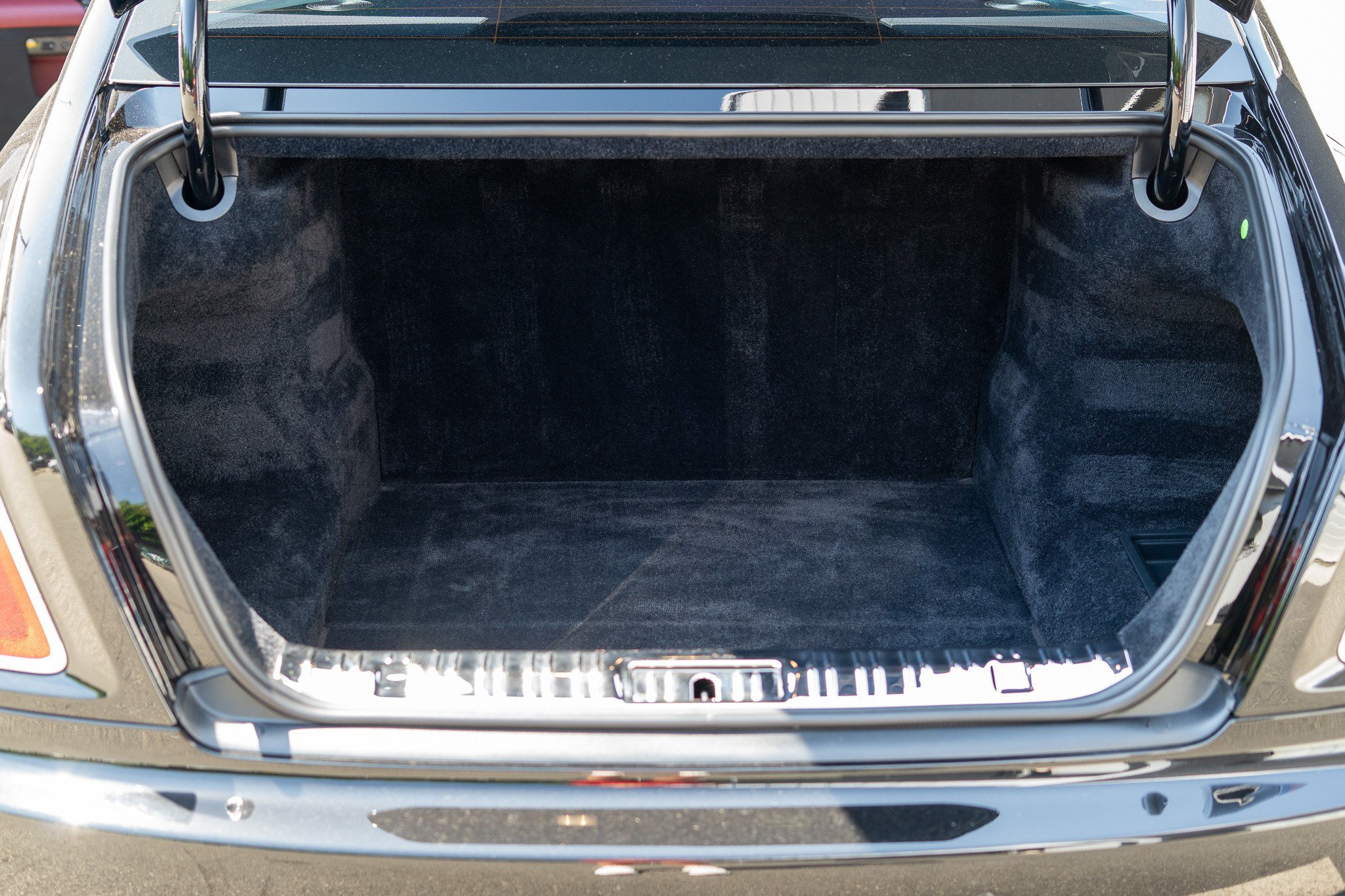 Certified 2018 Rolls-Royce Ghost RWD image 27