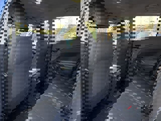 Used 2025 Subaru Crosstrek 2.0i Premium image 13