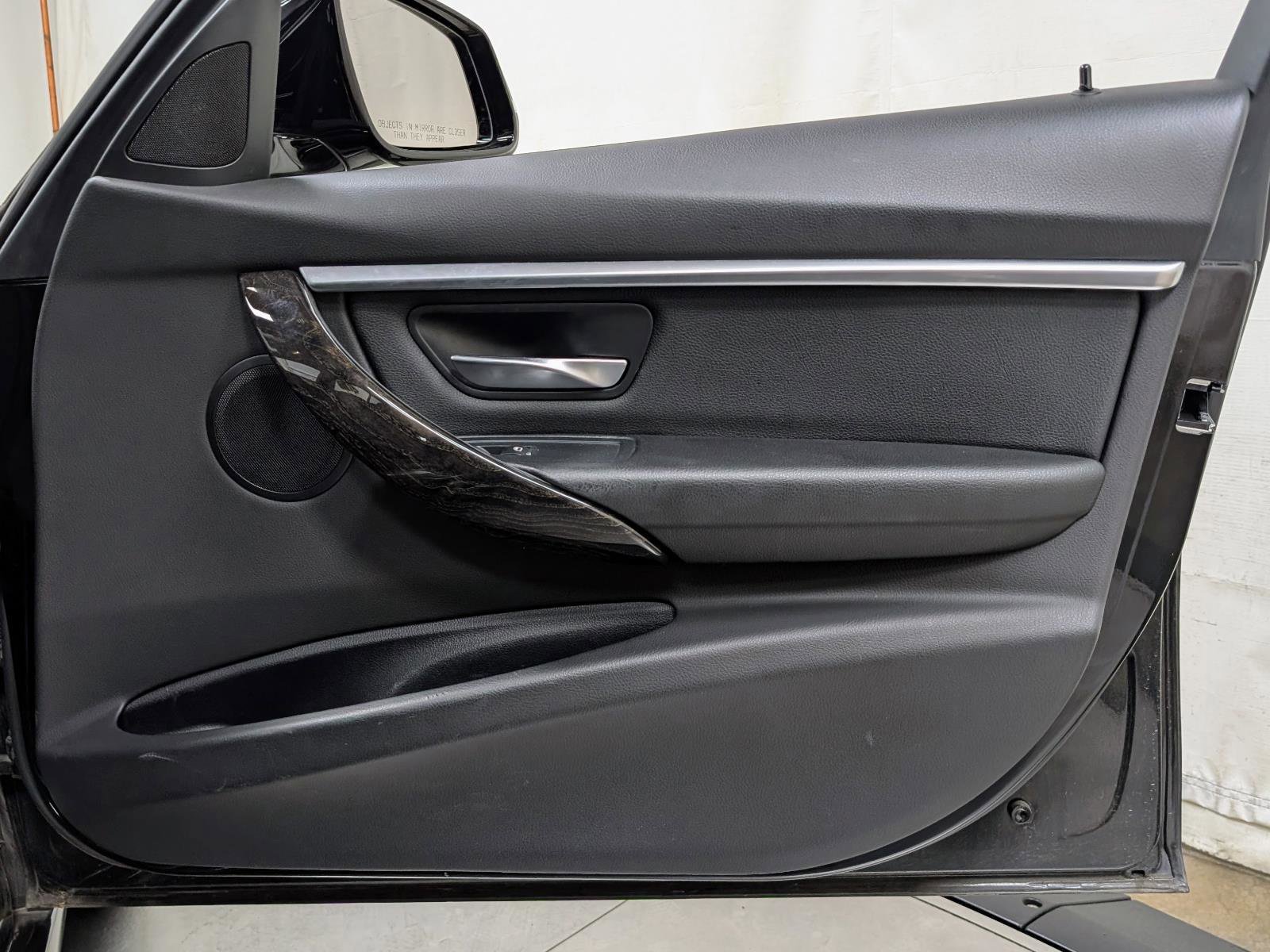 Used 2017 BMW 330e RWD image 21