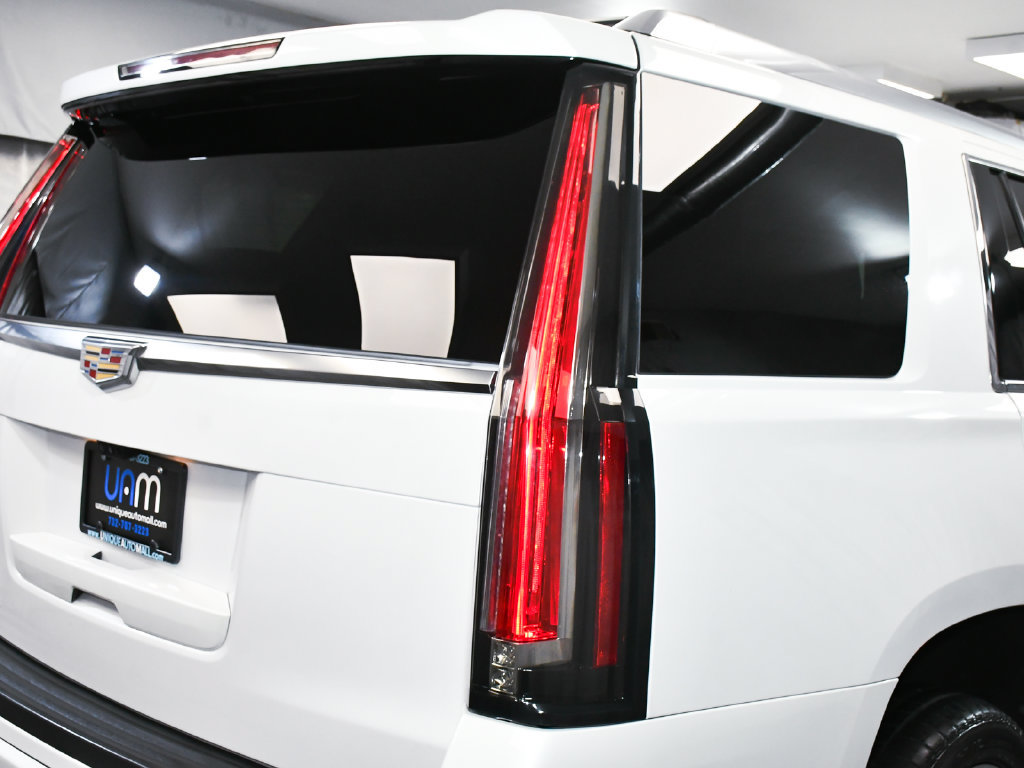 Used 2020 Cadillac Escalade Luxury AWD/4WD image 89