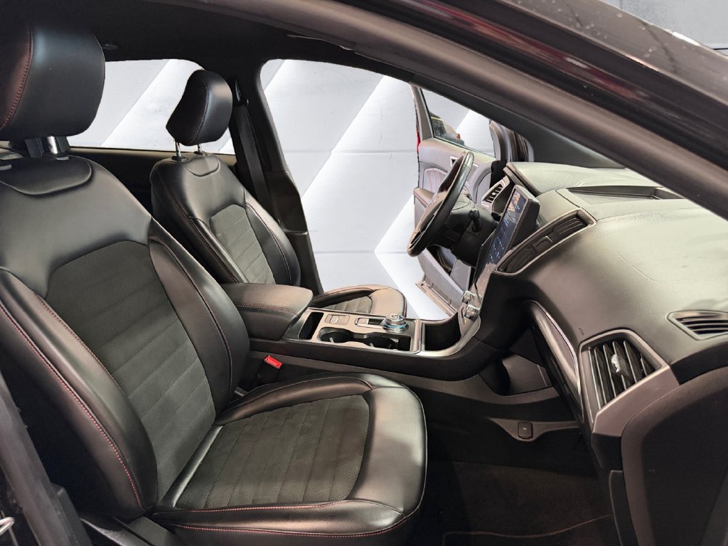 Used 2024 Ford Edge ST-Line AWD/4WD image 13