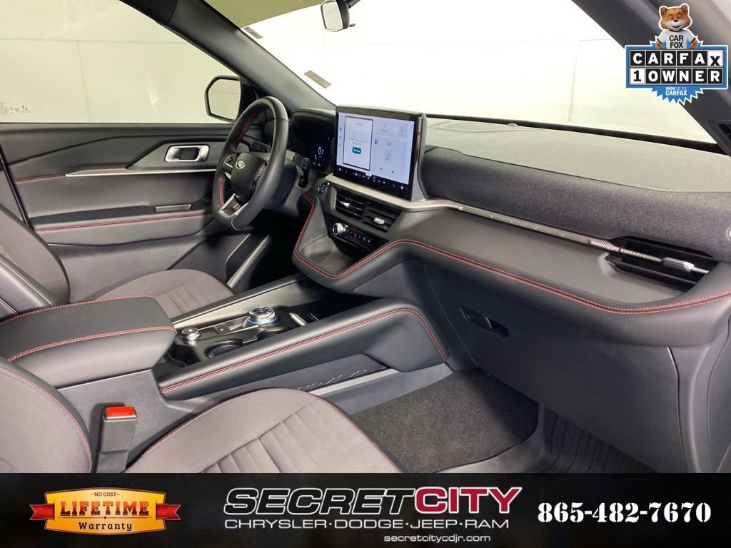 Used 2025 Ford Explorer ST-Line image 31