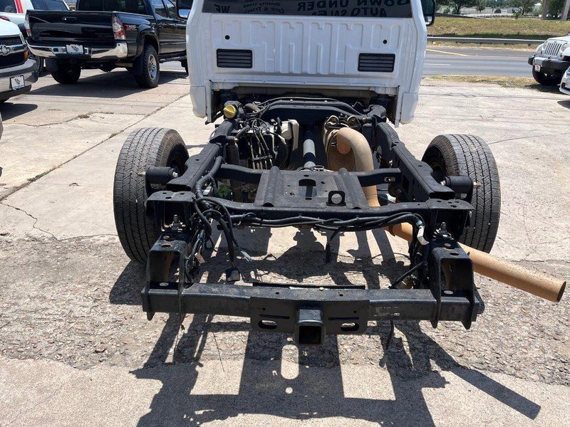 Used 2017 Ford F250 XL image 4