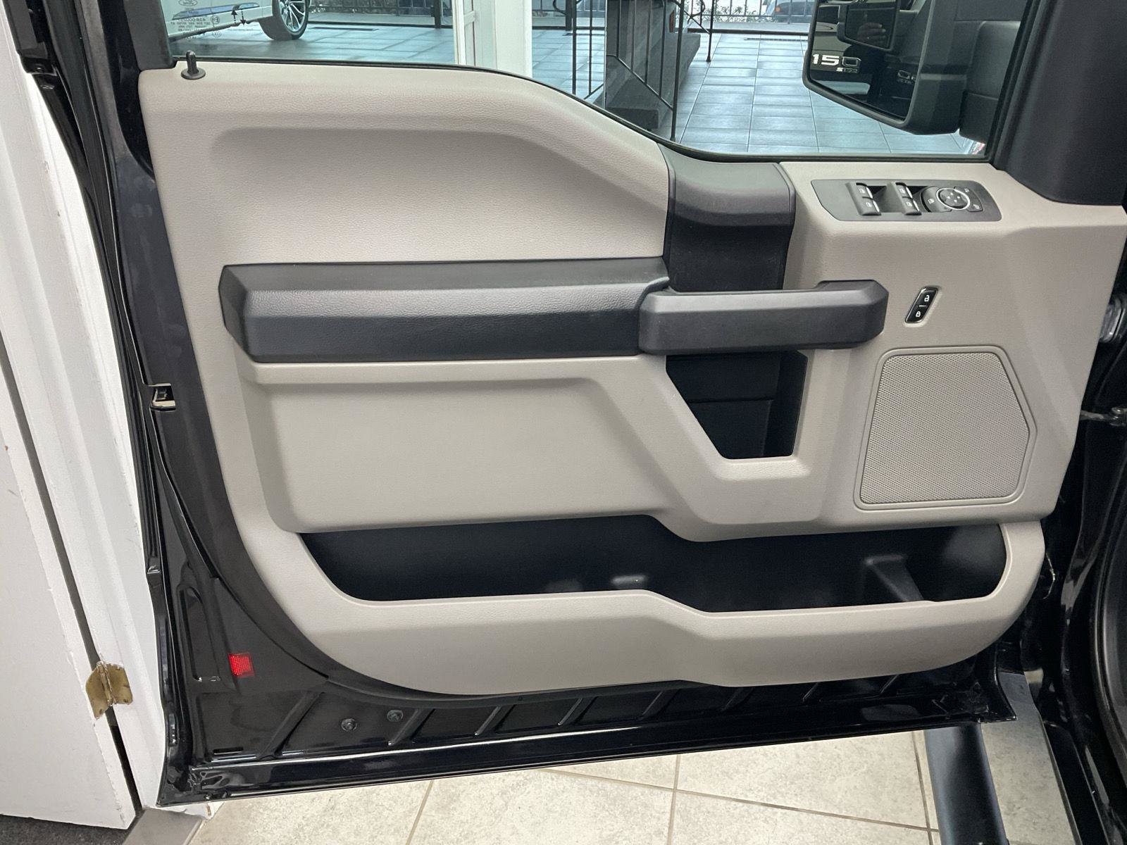 Used 2019 Ford F150 XL w/ Equipment Group 101A Mid AWD/4WD image 10