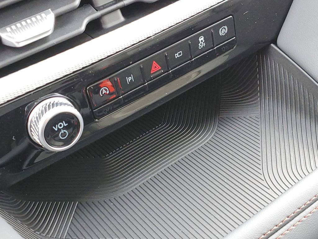 New 2026 Ford Explorer Active w/ Active Comfort Package image 20