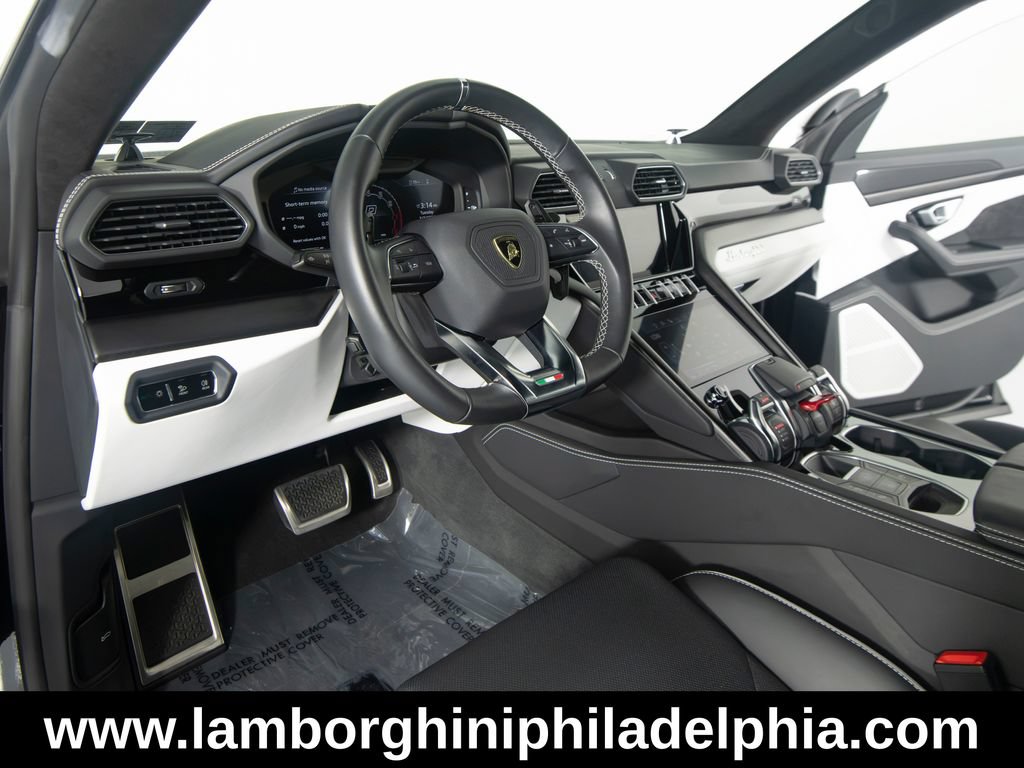 Used 2023 Lamborghini Urus S AWD/4WD image 16