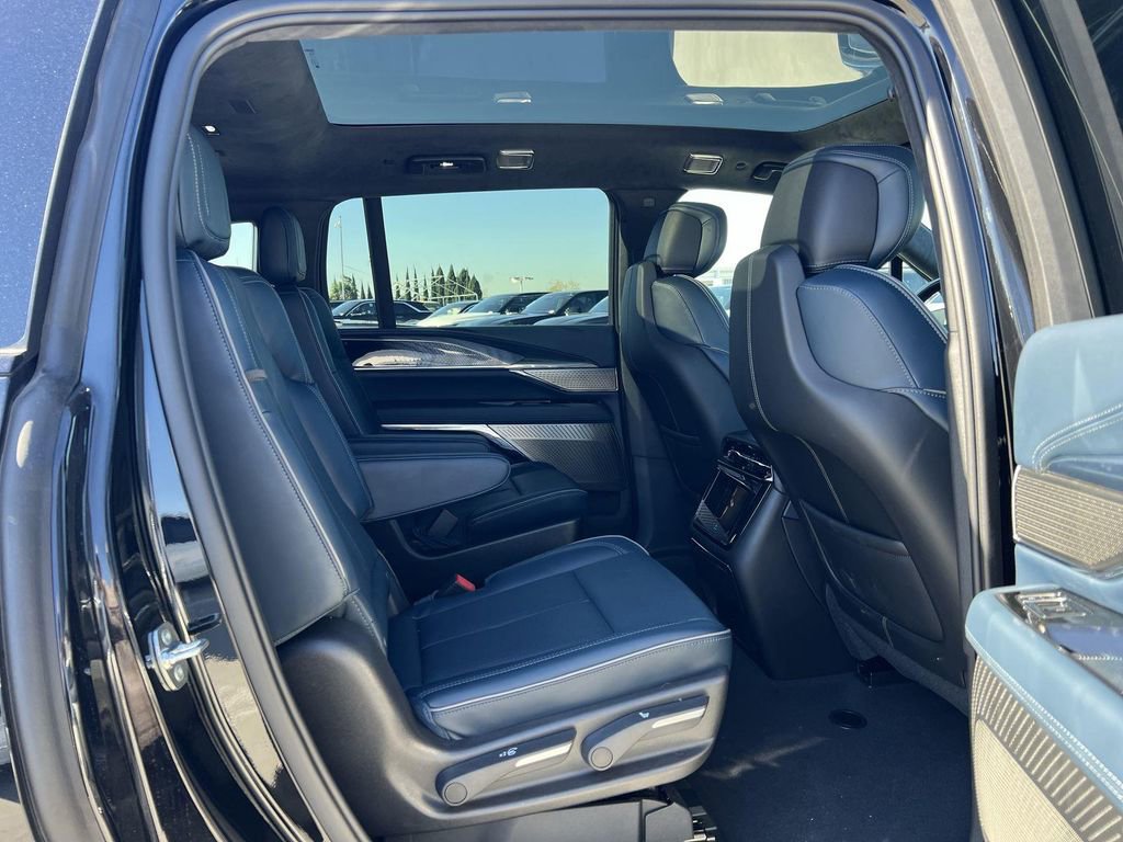 New 2025 Cadillac Escalade IQ Sport 2 image 33