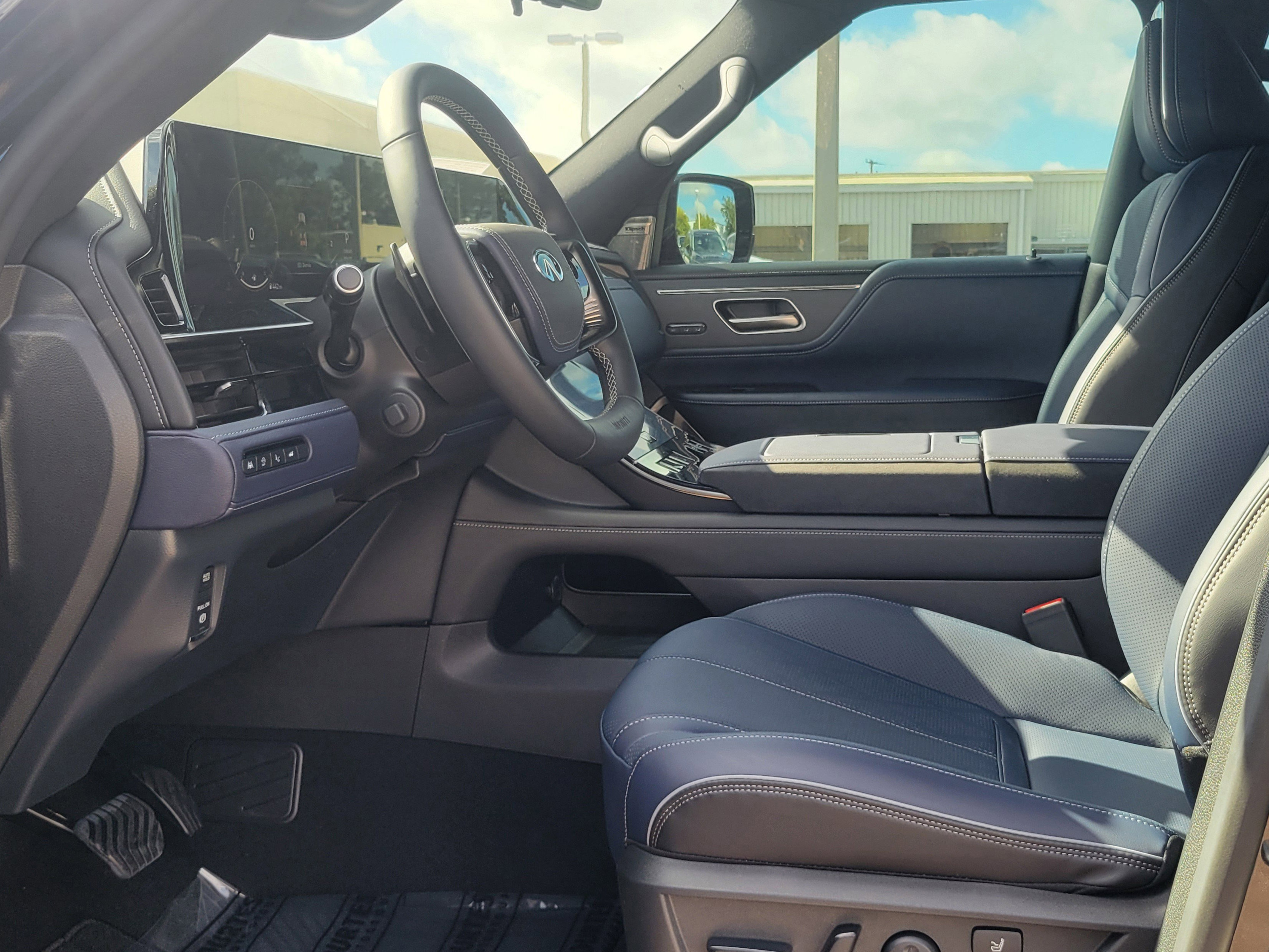 New 2026 INFINITI QX80 4WD w/ Sport Exterior Package image 18