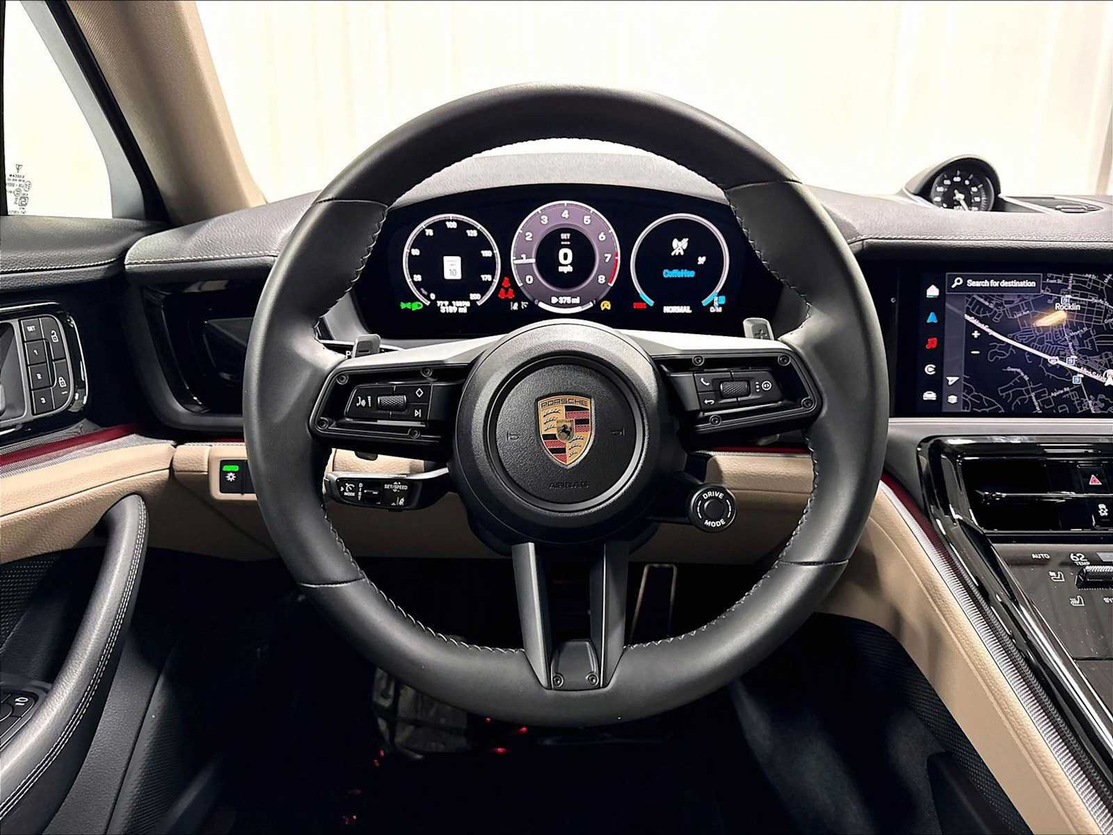 Used 2025 Porsche Panamera 4 AWD/4WD image 17