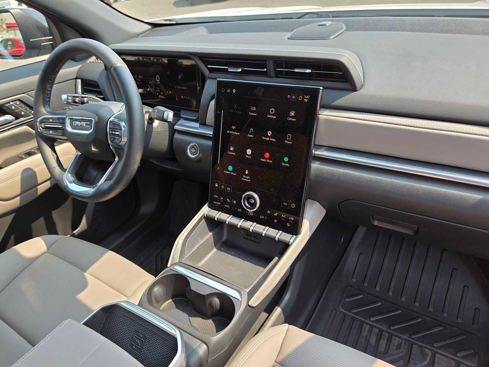 Used 2026 GMC Terrain Elevation w/ Elevation Premium Package AWD/4WD image 11