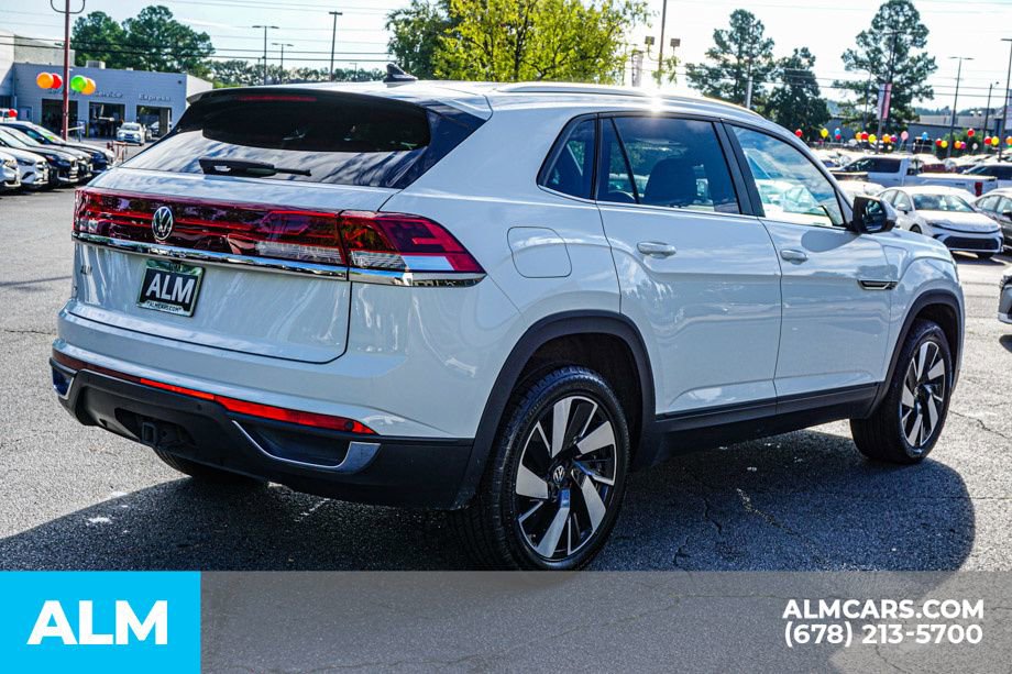 Used 2024 Volkswagen Atlas Cross Sport SE image 6