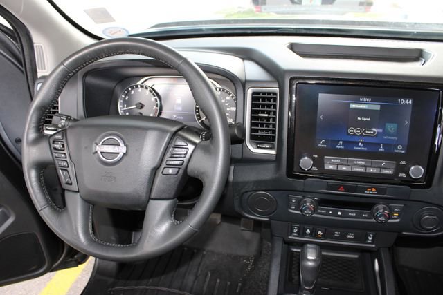 Used 2022 Nissan Frontier SV image 23