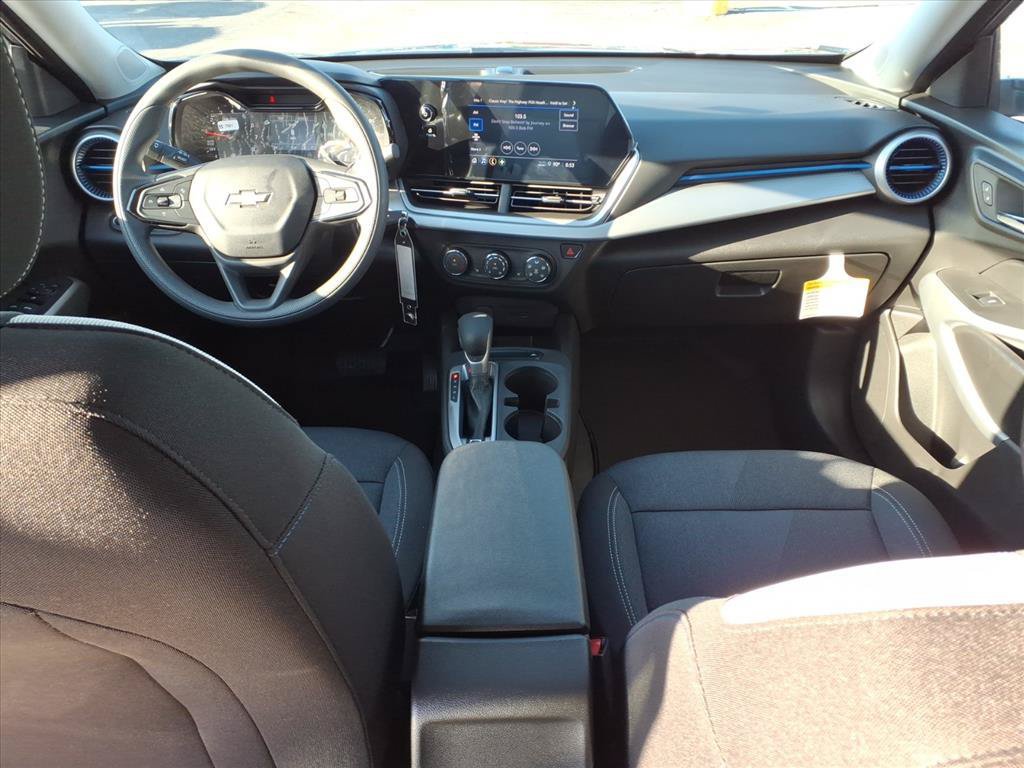 New 2026 Chevrolet Trax LS w/ LS Convenience Package FWD image 19