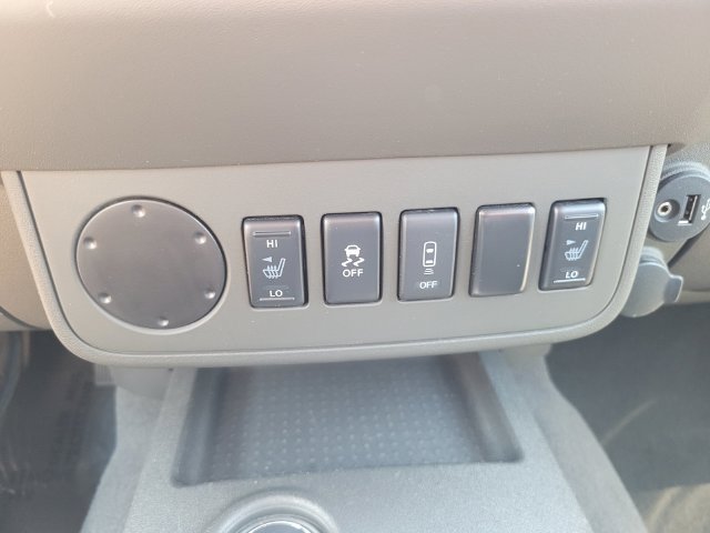 Certified 2021 Nissan Frontier SV RWD image 25