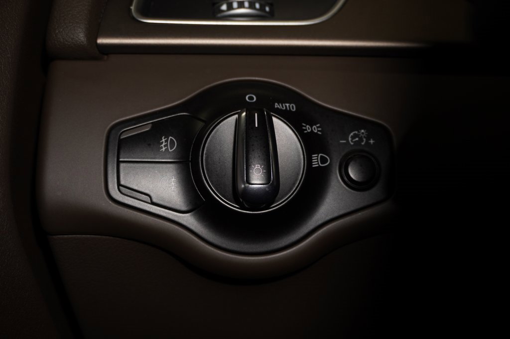 Used 2014 Audi A4 2.0T Premium Plus w/ Premium Plus Package image 11