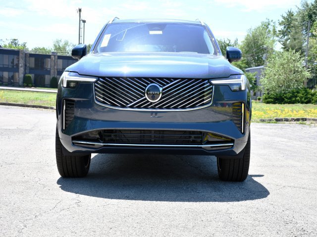 New 2026 Volvo XC90 B6 Ultra w/ Protection Package Premier AWD/4WD image 2