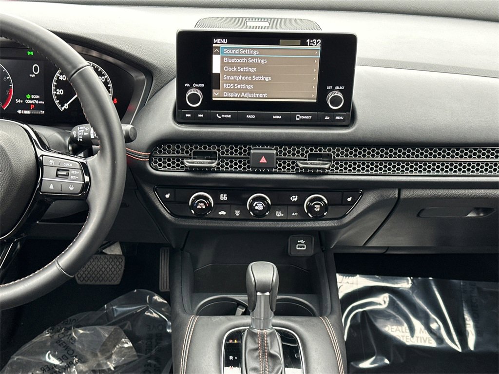 Used 2025 Honda HR-V Sport image 16