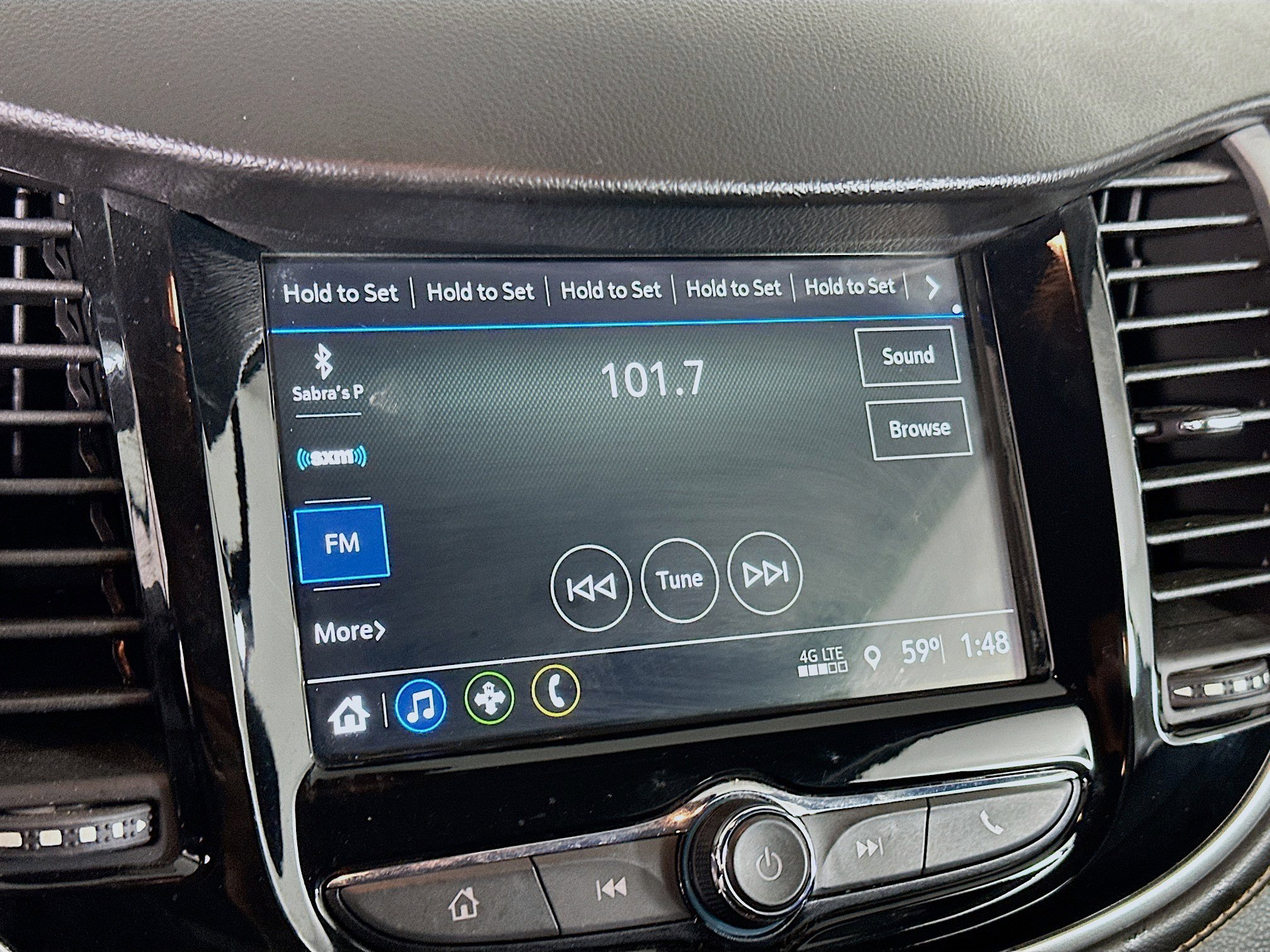 Used 2019 Chevrolet Trax LT w/ LT Convenience Package image 18