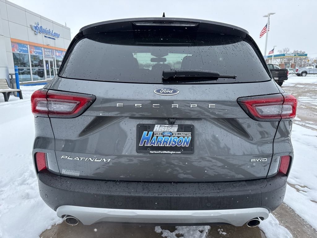 Used 2025 Ford Escape Platinum image 27