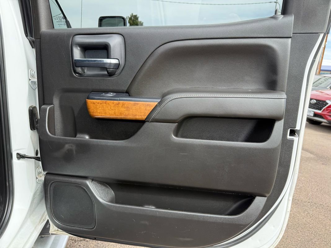 Used 2019 Chevrolet Silverado 3500 High Country w/ Duramax Plus Package image 18