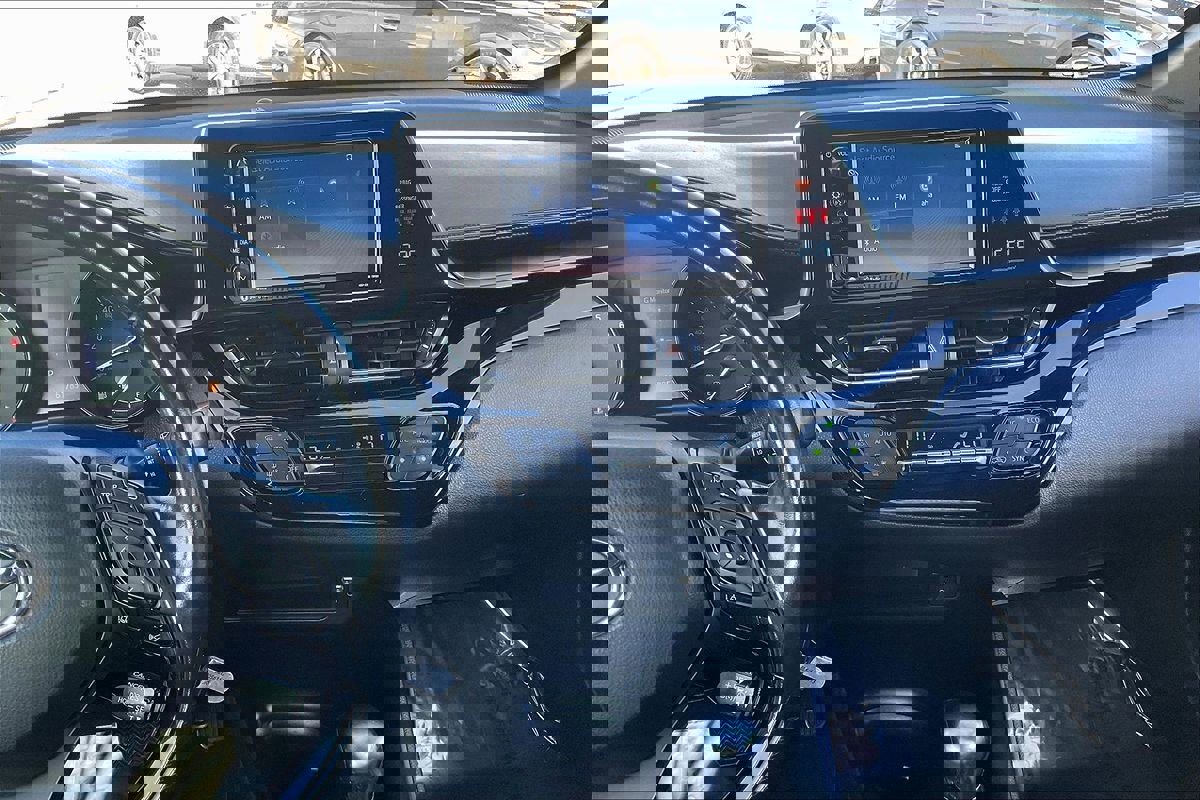 Used 2018 Toyota C-HR XLE image 22