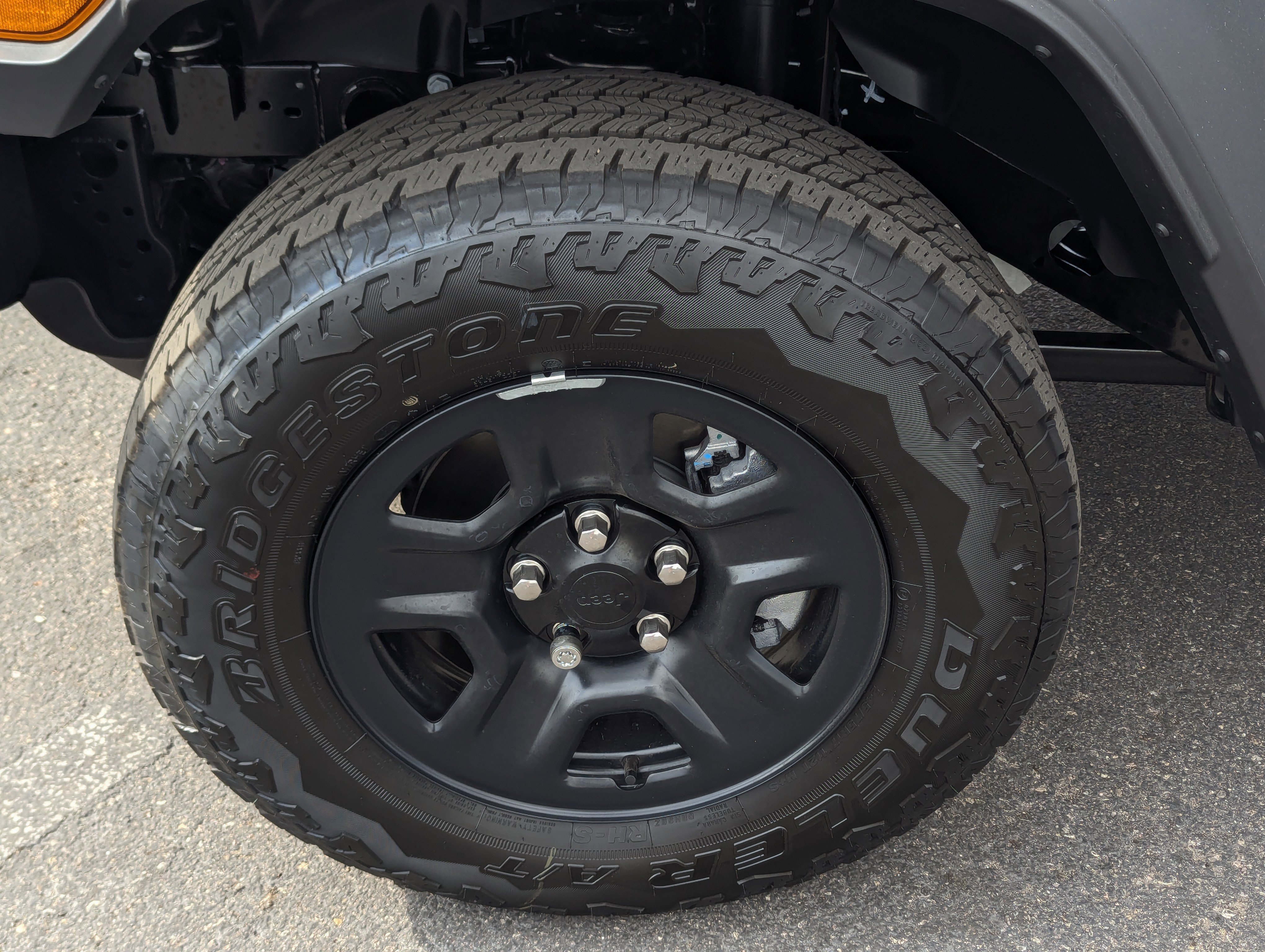 New 2025 Jeep Gladiator Sport image 7