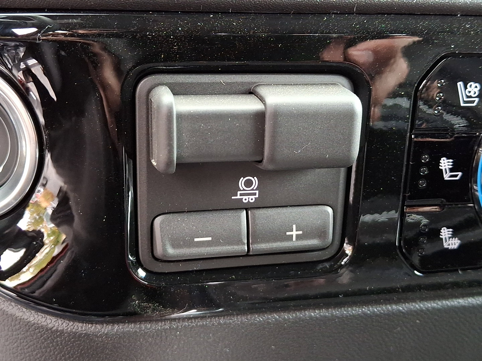 New 2026 GMC Sierra 2500 SLT w/ SLT Premium Package image 21