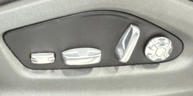 Used 2021 Porsche Cayenne image 19