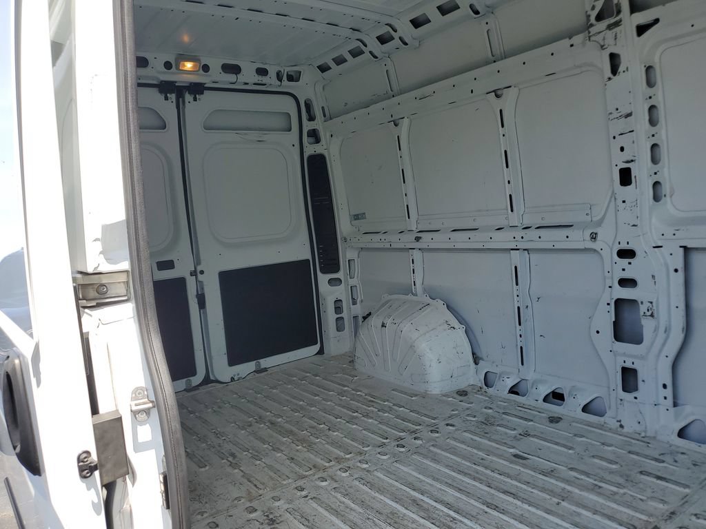 Used 2023 RAM ProMaster 2500 FWD image 9