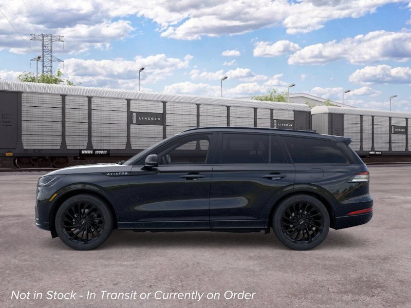 New 2026 Lincoln Aviator Reserve AWD/4WD image 3