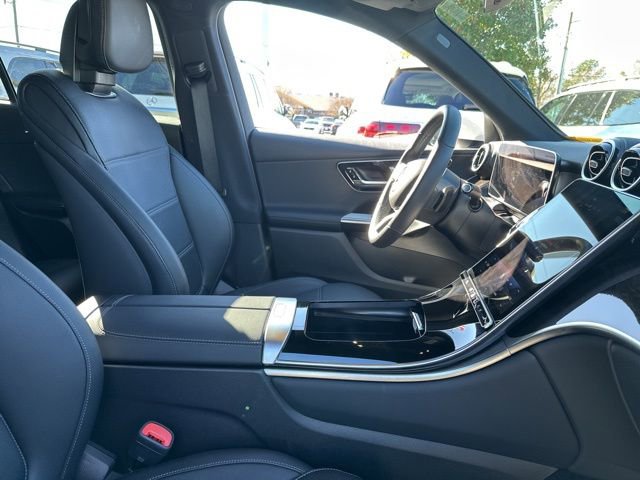 Used 2025 Mercedes-Benz GLC 300 4MATIC image 30
