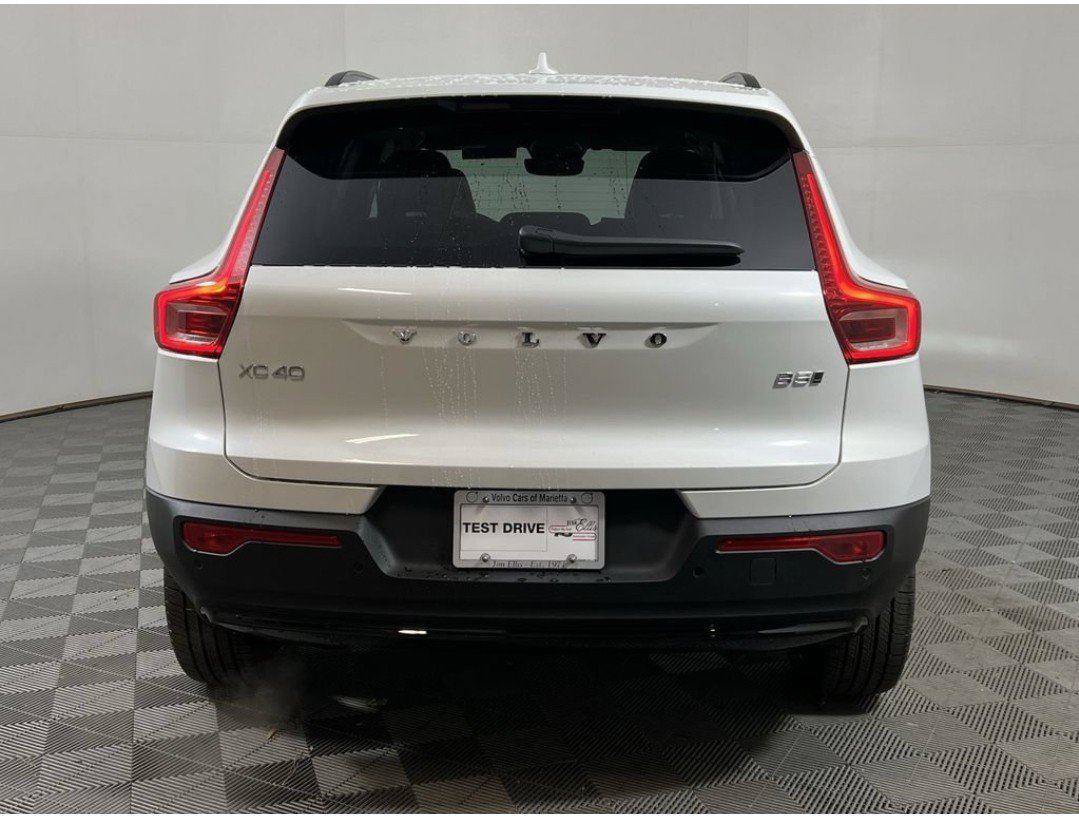 Certified 2026 Volvo XC40 B5 Plus w/ Protection Package Premier AWD/4WD image 5