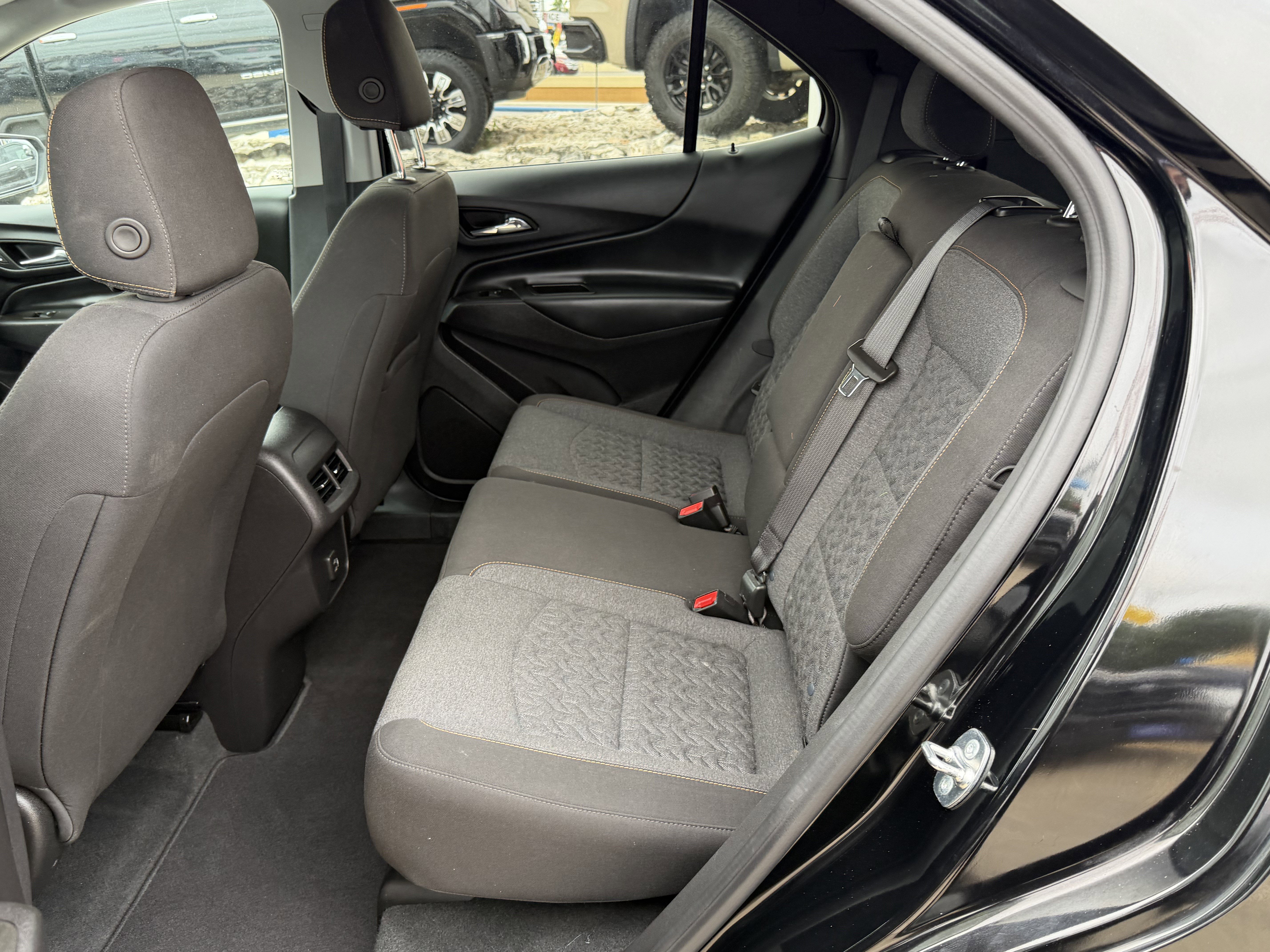 Used 2024 Chevrolet Equinox LT FWD image 11