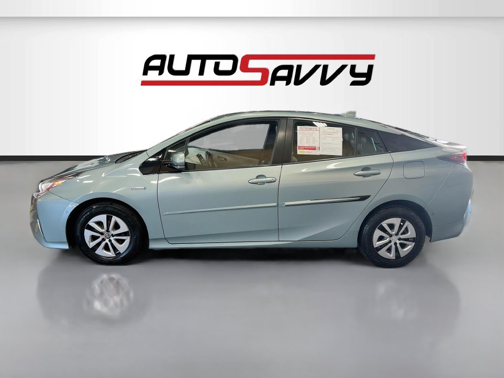 Used 2017 Toyota Prius Four FWD image 4