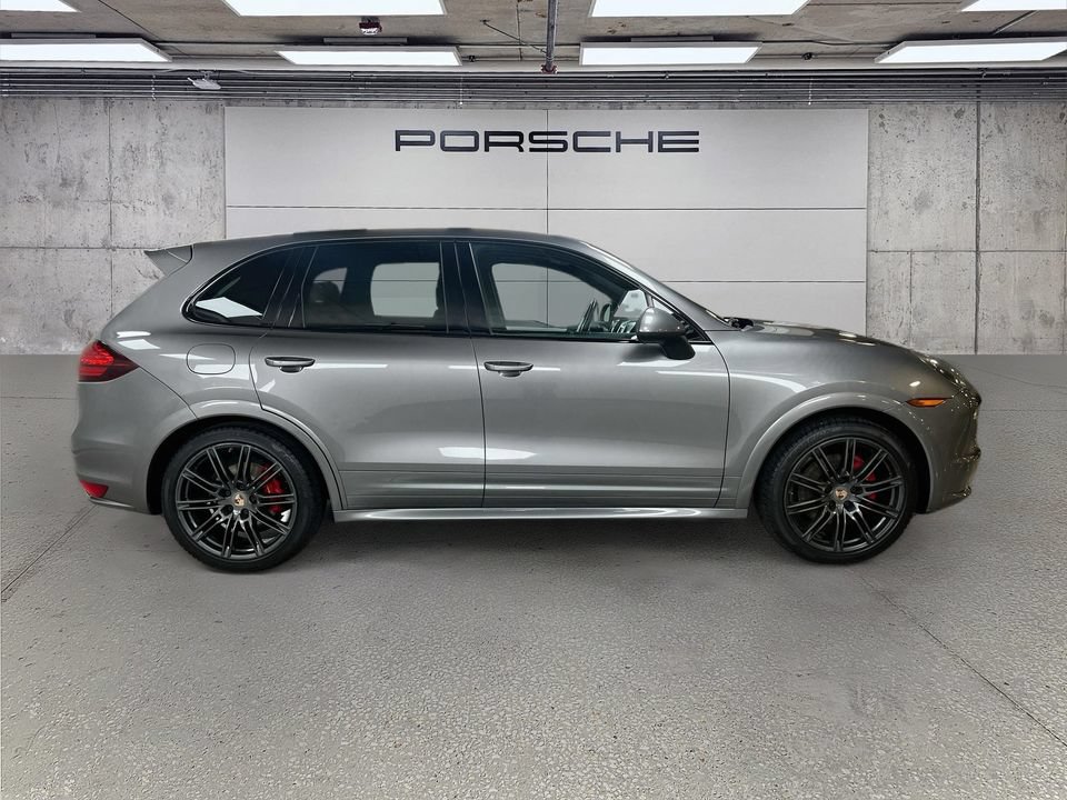Used 2014 Porsche Cayenne GTS AWD/4WD image 8