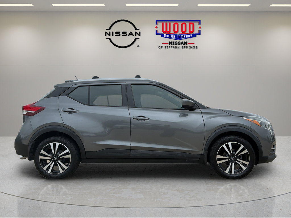 Certified 2018 Nissan Kicks SV w/ Exterior Package FWD image 2