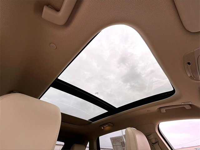 Used 2020 Lincoln Nautilus Reserve w/ Equipment Group 202A image 21