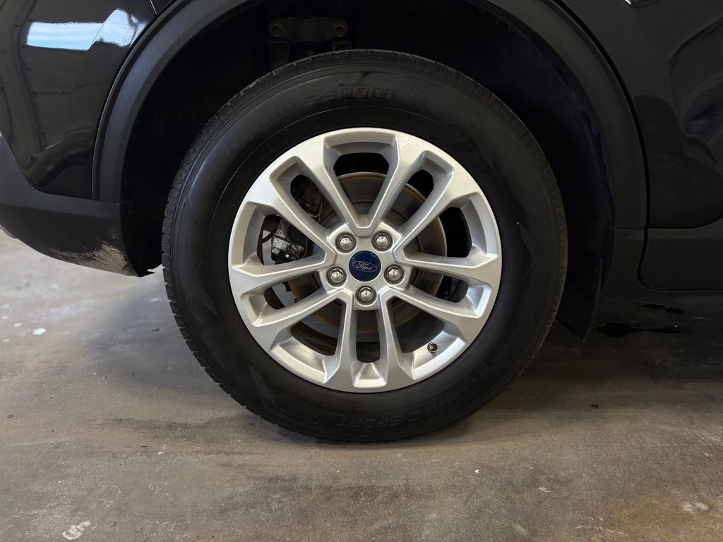 Used 2020 Ford Escape SE image 34