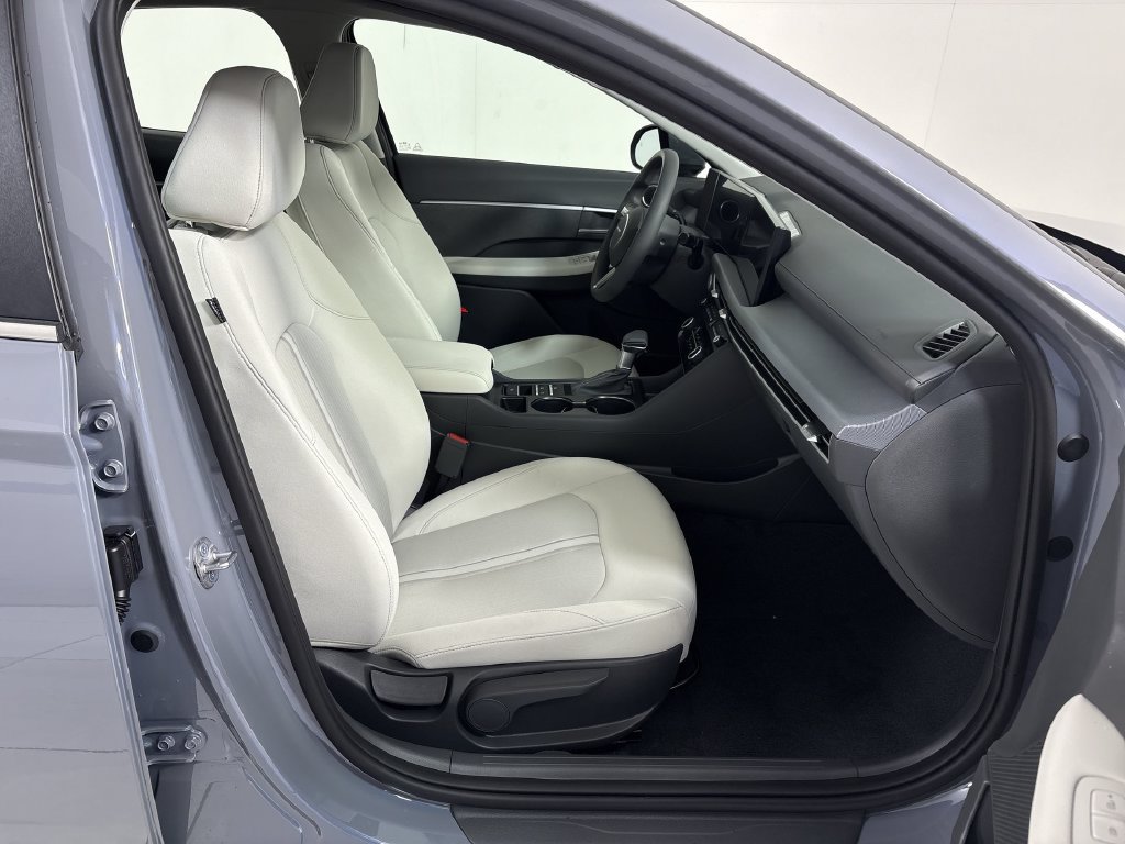 New 2026 Hyundai Sonata SE FWD image 25